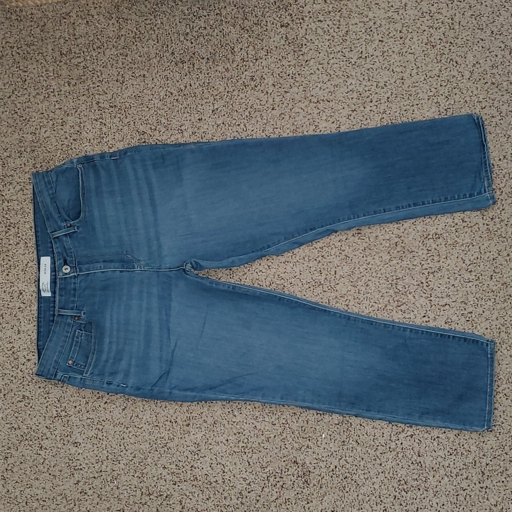 Signature by Levi Strauss Mid Rise Slim Stretch Jeans